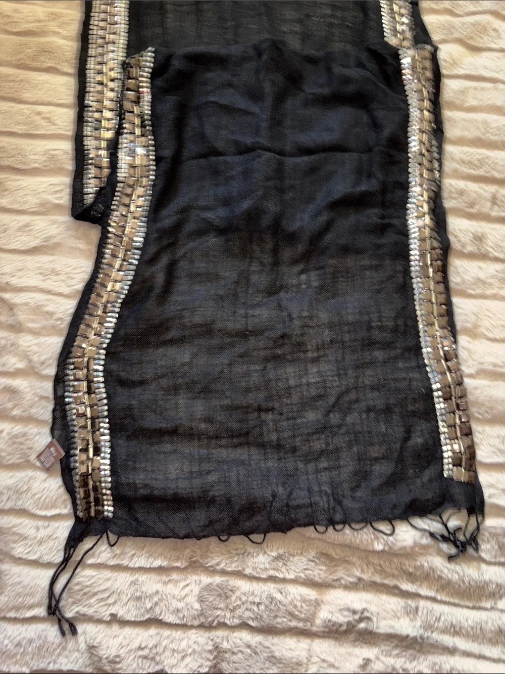 Raj lightweight black